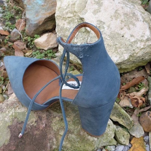 Steve Madden Pointed Toe Ankle Wrap Block Heel Sho - Picture 11 of 15